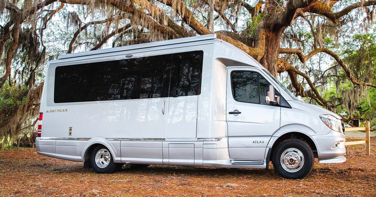 The Allure of the Airstream Flying Cloud for Sale: Experience the Freedom of the Open Road